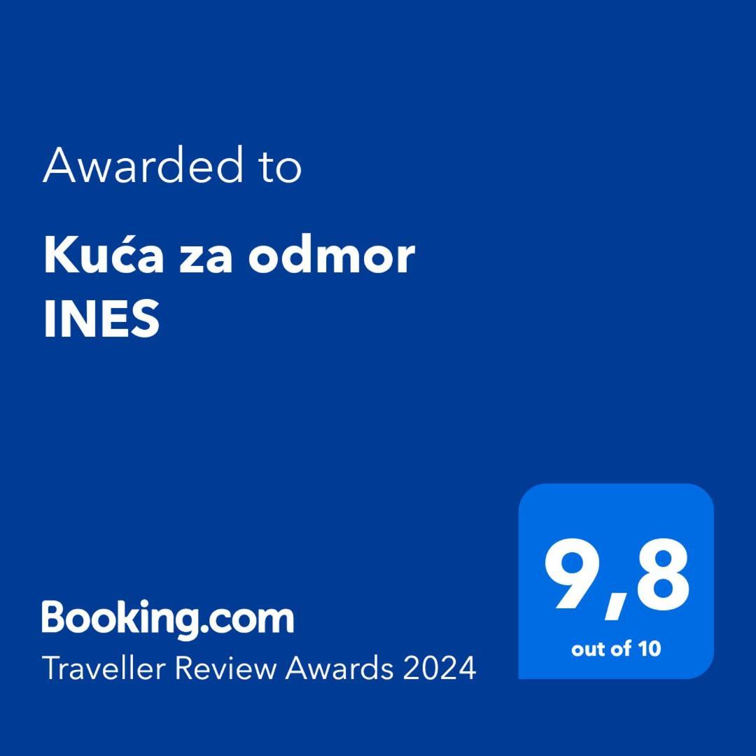 Apartments Ines プーラ エクステリア 写真