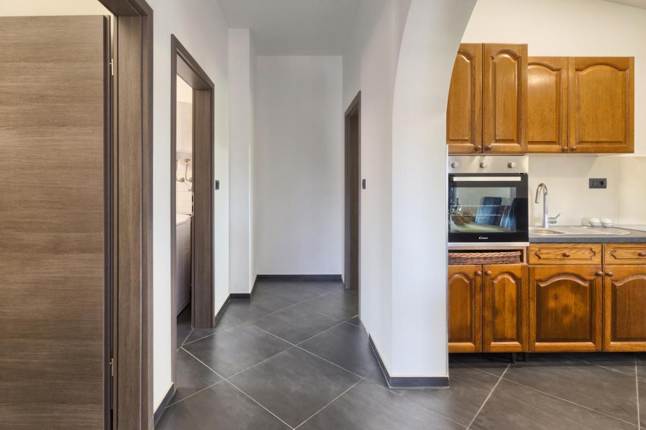 Apartments Ines プーラ エクステリア 写真