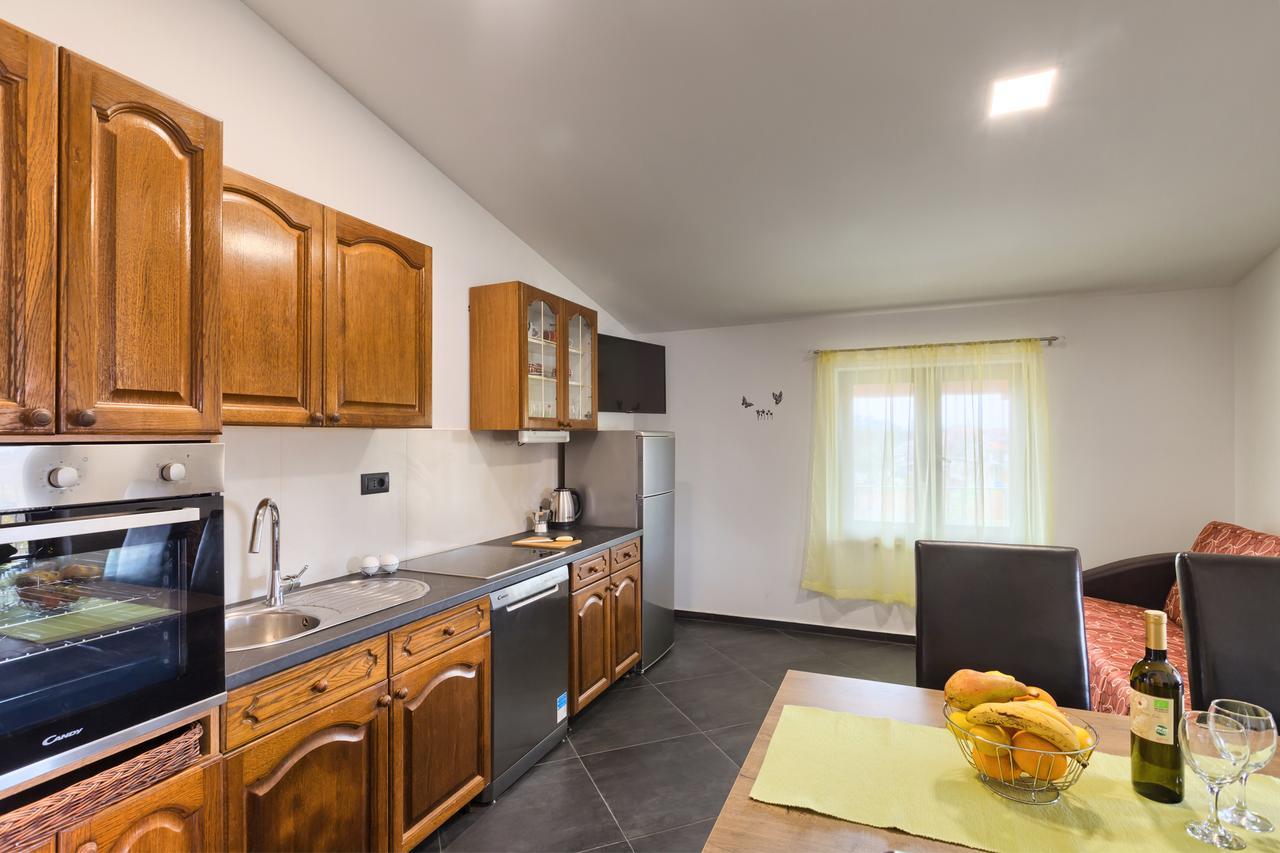 Apartments Ines プーラ エクステリア 写真