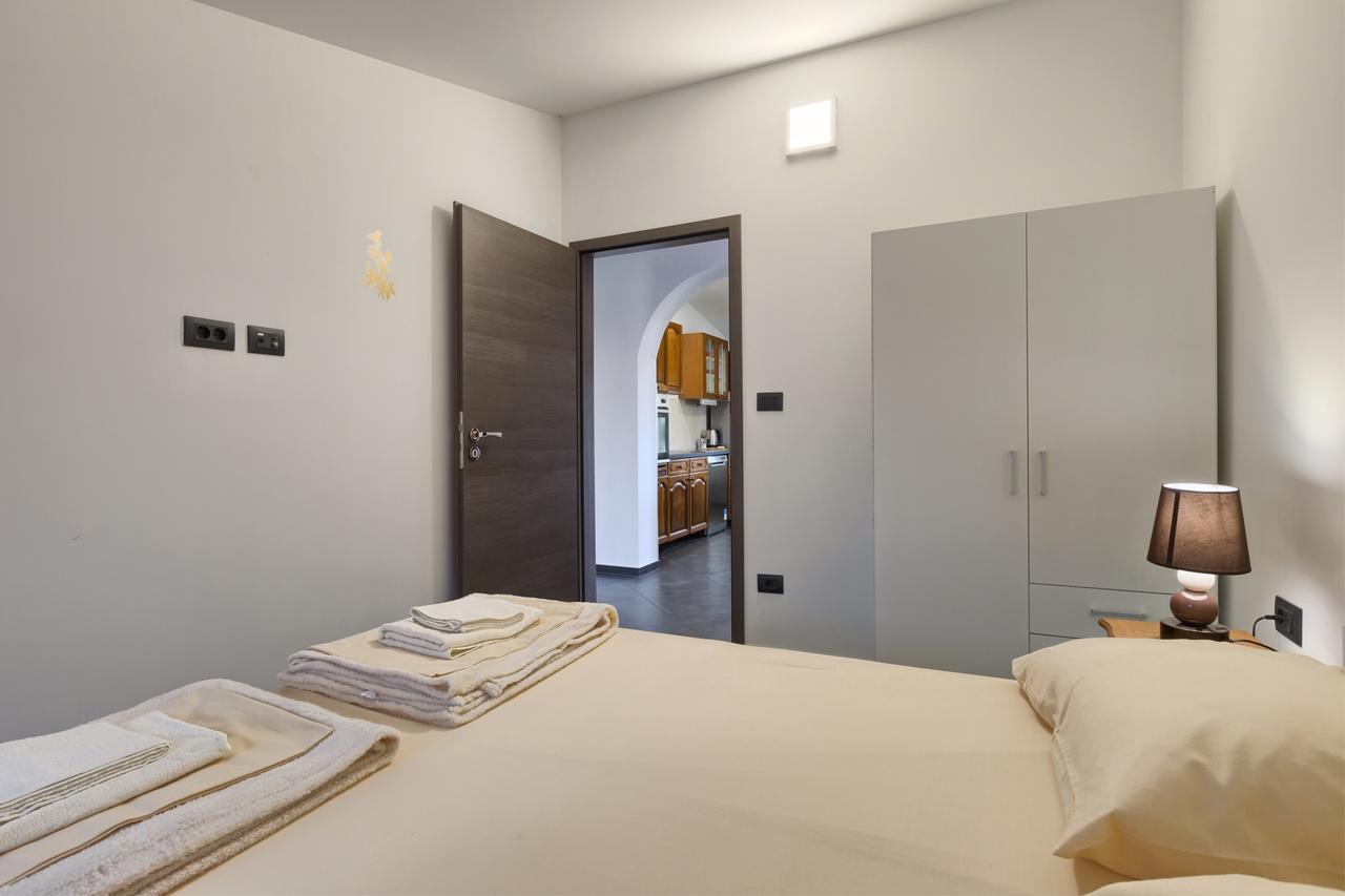 Apartments Ines プーラ エクステリア 写真