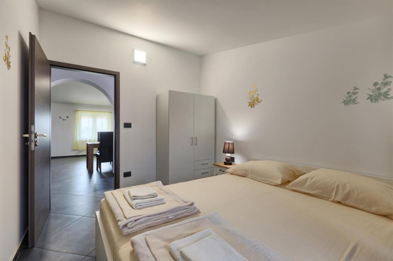 Apartments Ines プーラ エクステリア 写真