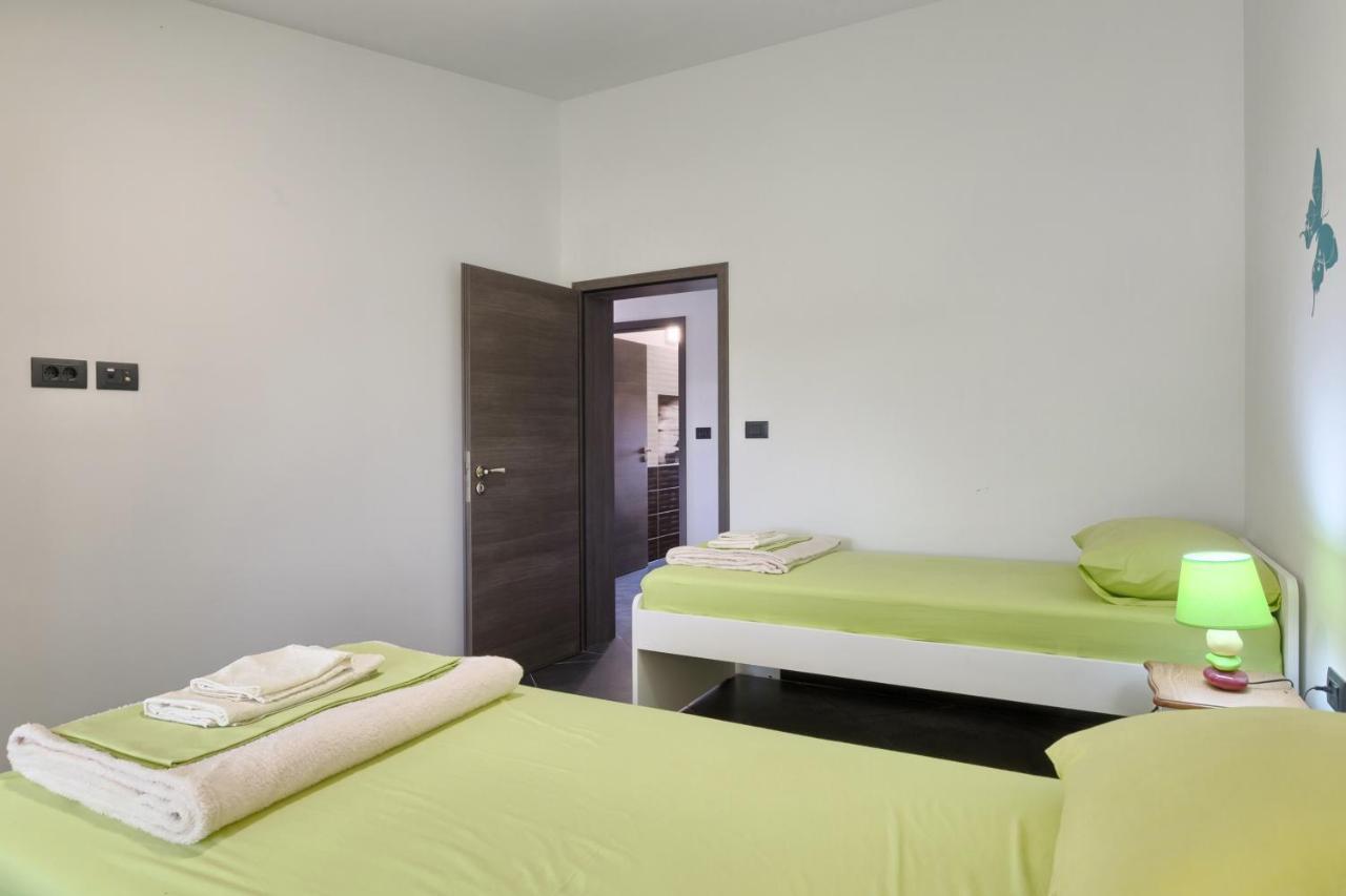 Apartments Ines プーラ エクステリア 写真