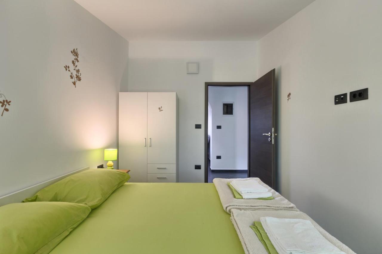 Apartments Ines プーラ エクステリア 写真